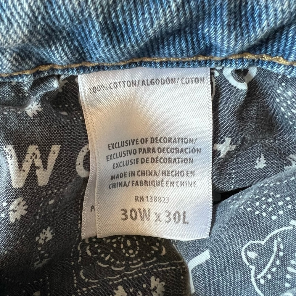 Cleo + Wolf Jeans - Picture 5 of 8